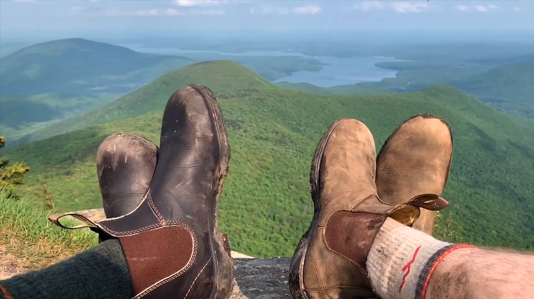 How to Pick Comfortable Camping Shoes?